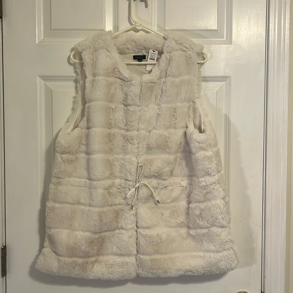 Talbot's, soft white faux fur vest, size M, NWTags